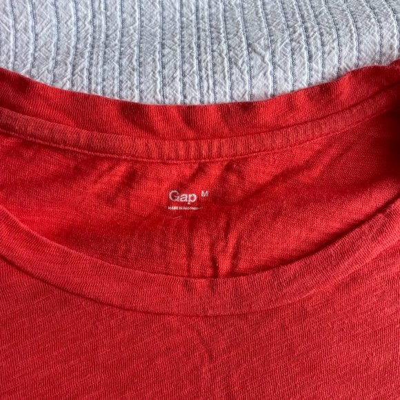 Gap 100% Cotton Tee - Picture 2 of 3